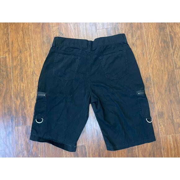 Hot Topic Y2K Black Cargo Shorts Size 32 - Picture 6 of 6